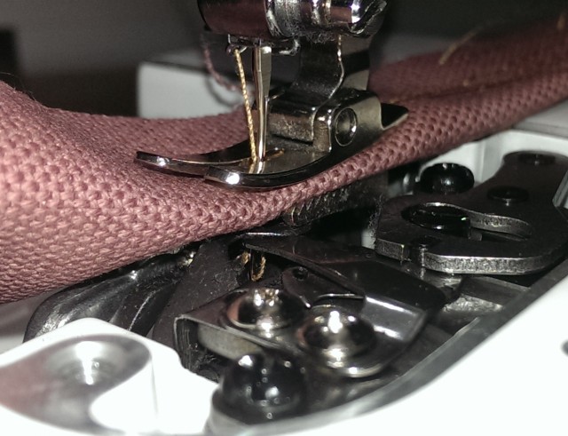 弄了好久,把針版整個拆了才看到上線準備被勾前的樣子