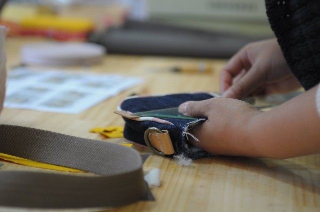 縫了拆，拆了又縫，要不是幫女兒做的早就放棄