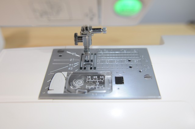 Janome車樂美DC6030 針板