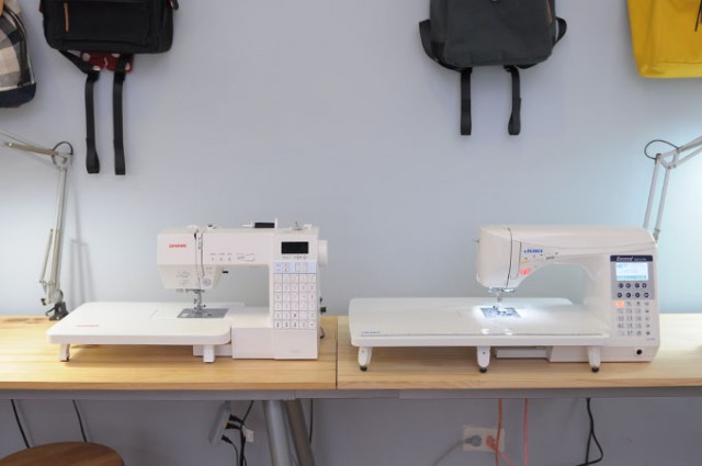 JANOME 6030 VS JUKI F400輔助板尺寸比較