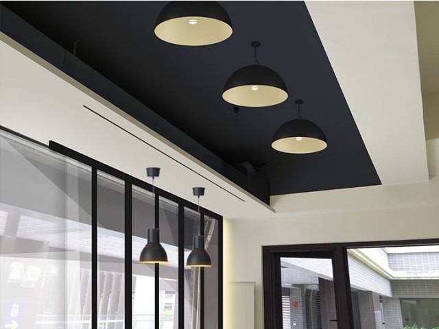 門口上方天花板合成模擬圖