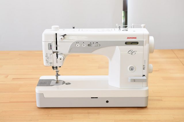 janome1600p-qc