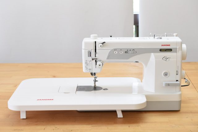 janome1600p 輔助桌
