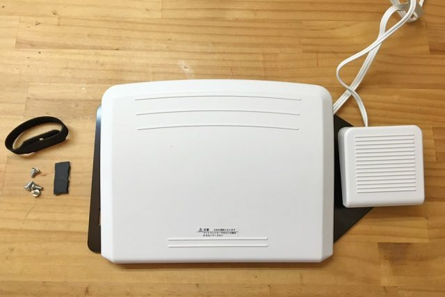 janome1600p-qc 腳踏板與自動剪線結合