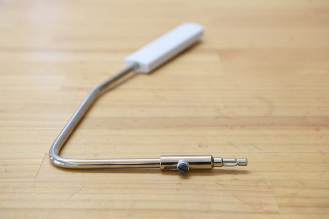 janome1600p-qc 可調膝抬