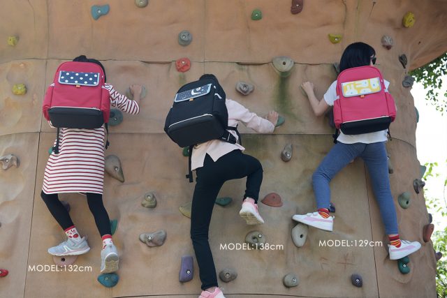 niizo輕量小學生書包