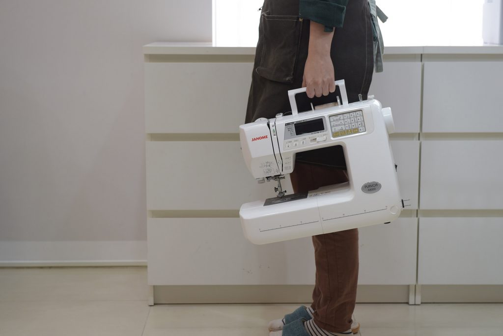 Janome A8000縫紉機-手提好攜帶