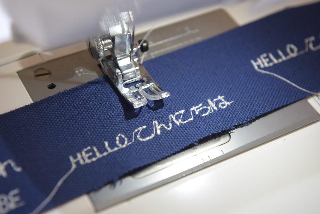 Janome A8000縫紉機-繡字實測